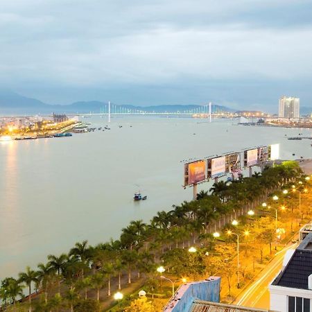 Capital O 1200 Salem Riverside Hotel Da Nang Esterno foto
