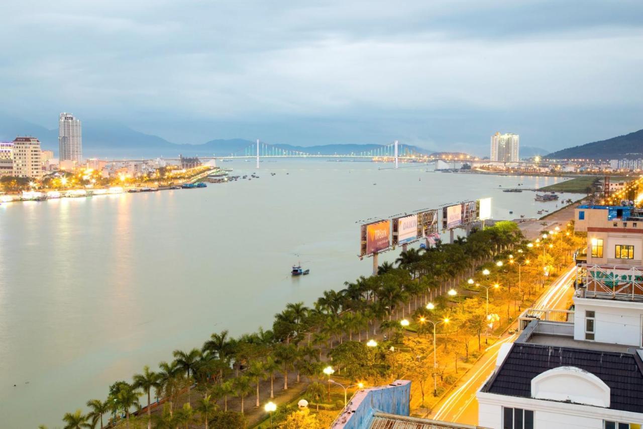 Capital O 1200 Salem Riverside Hotel Da Nang Esterno foto
