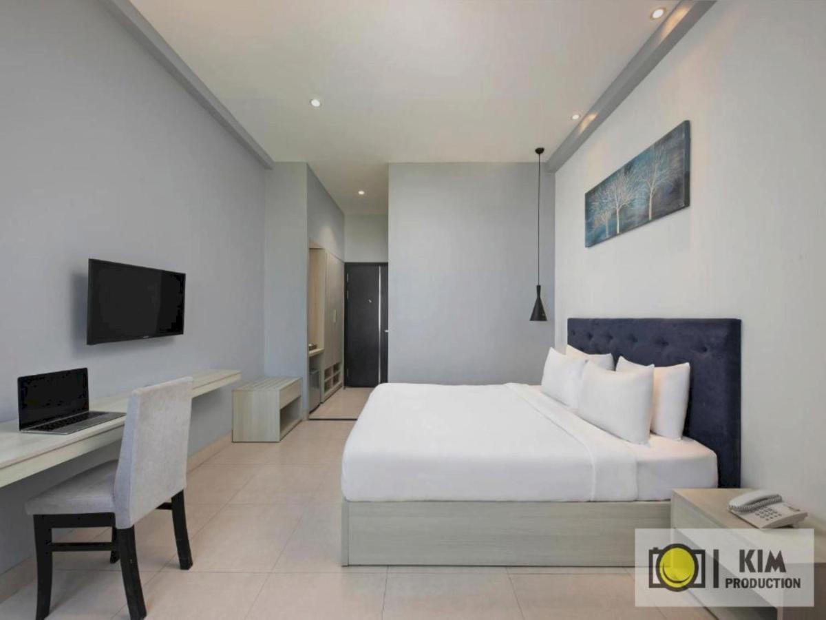 Capital O 1200 Salem Riverside Hotel Da Nang Esterno foto